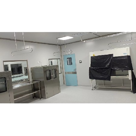 溆浦城南醫(yī)院靜配中心 (2)